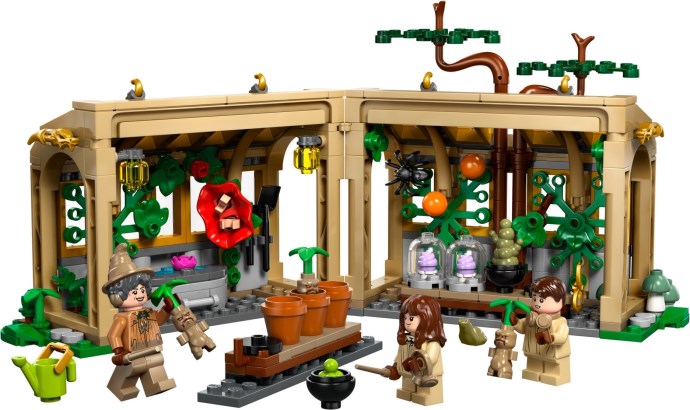 LEGO 76445 Hogwarts Castle: Herbology Class